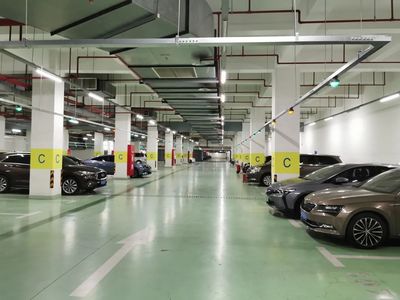 城市通勤新选择 宝山最大P+R停车场升级改造，无缝衔接共享自行车服务